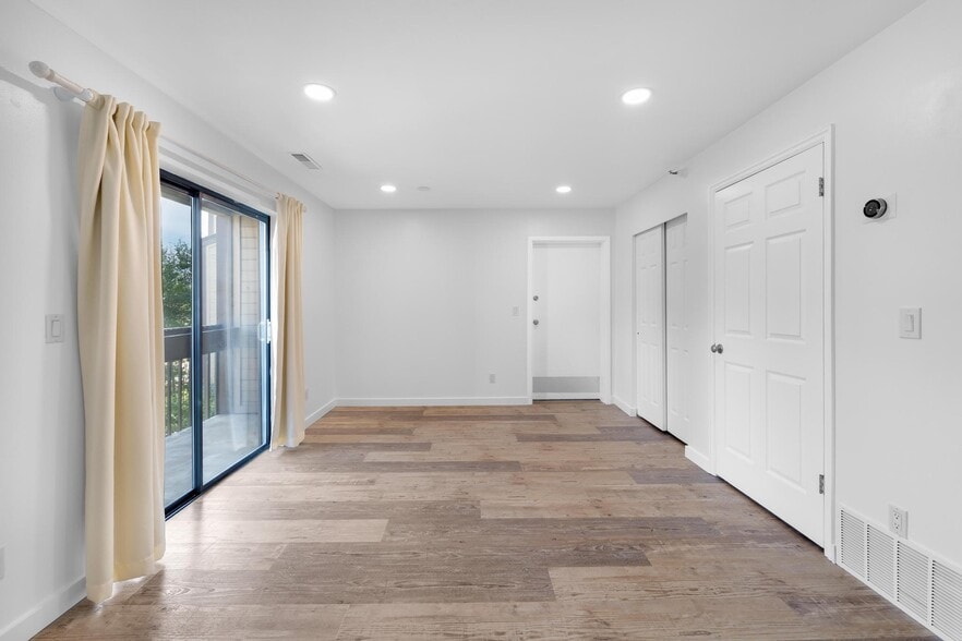 Building Photo - 1650 Upper Ironhorse Loop
