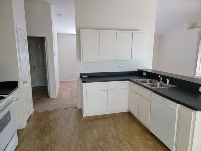 Building Photo - 8464 N Bolder Dr