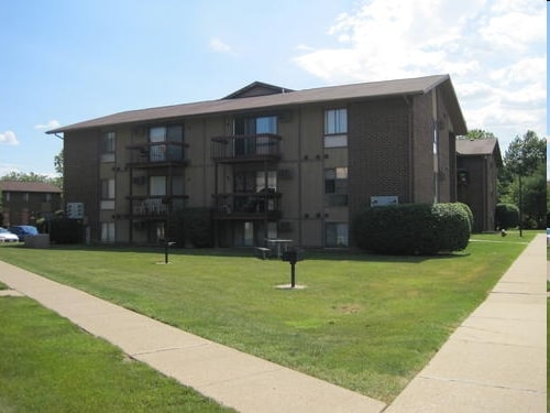 Building Photo - Pinehurst Place