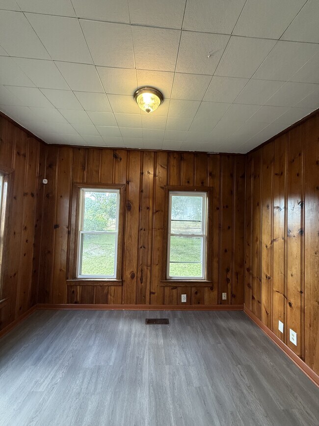 Building Photo - 1609 48th Street Ensley