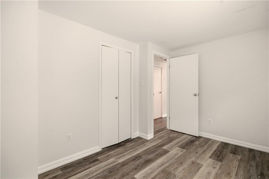 Building Photo - 1 Aquidneck Dr