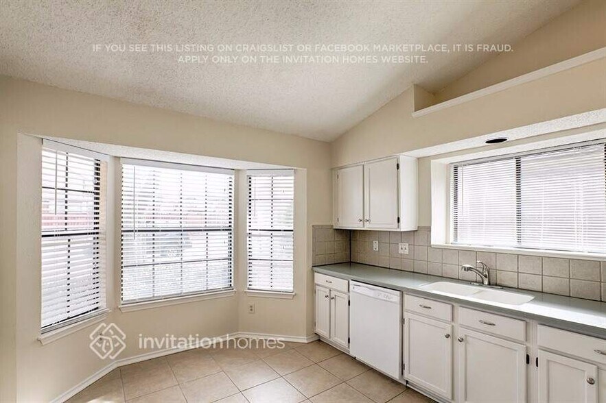 Building Photo - 1504 Mountain Side Dr