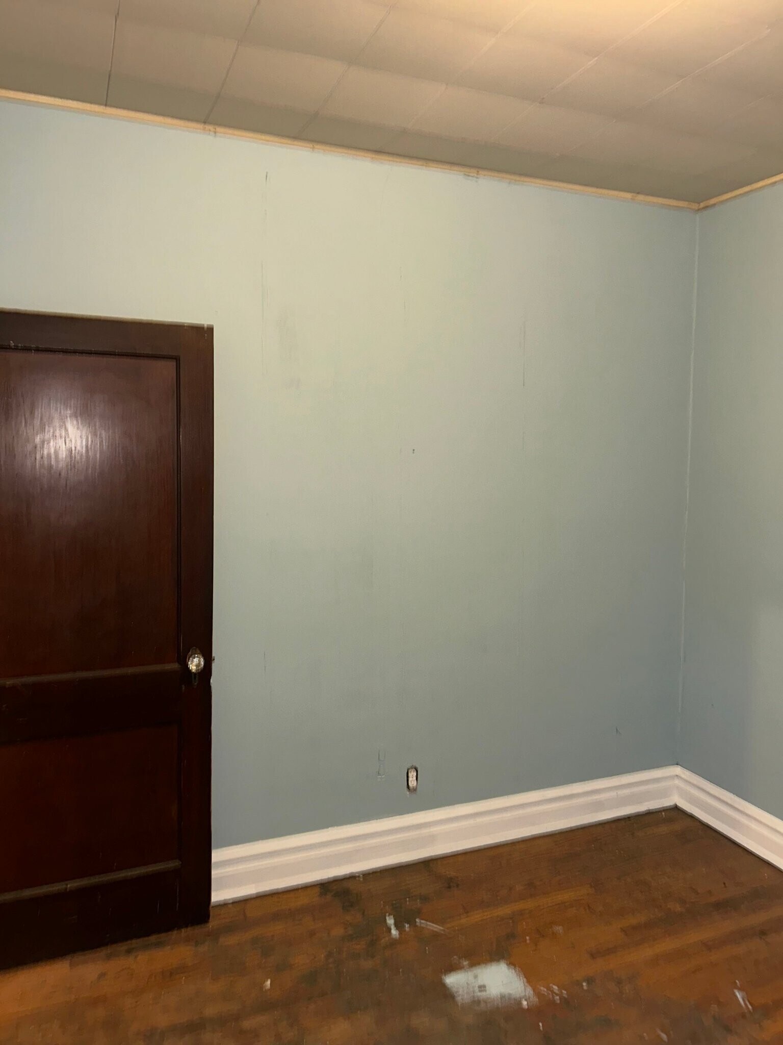 Building Photo - 4845 Anderson Ave