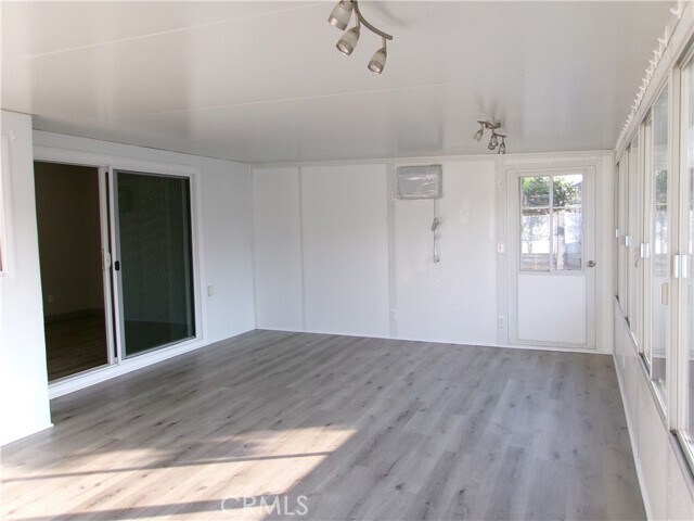 Building Photo - 11131 Davenport Pl