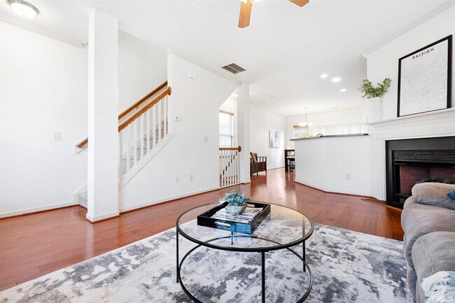 Building Photo - 7921 Dukes Dynasty Dr