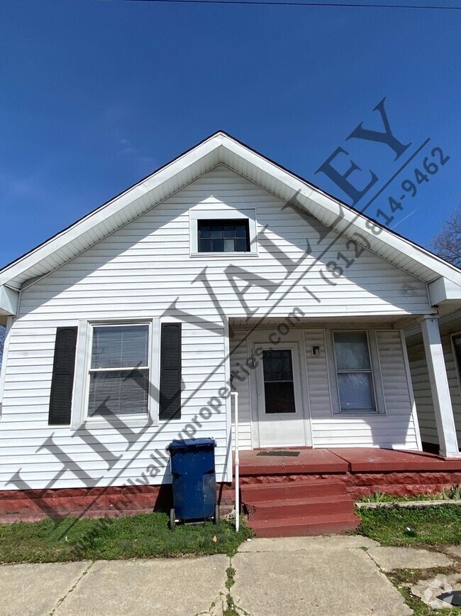 Building Photo - Two Bedroom, Walking Distance to Campus