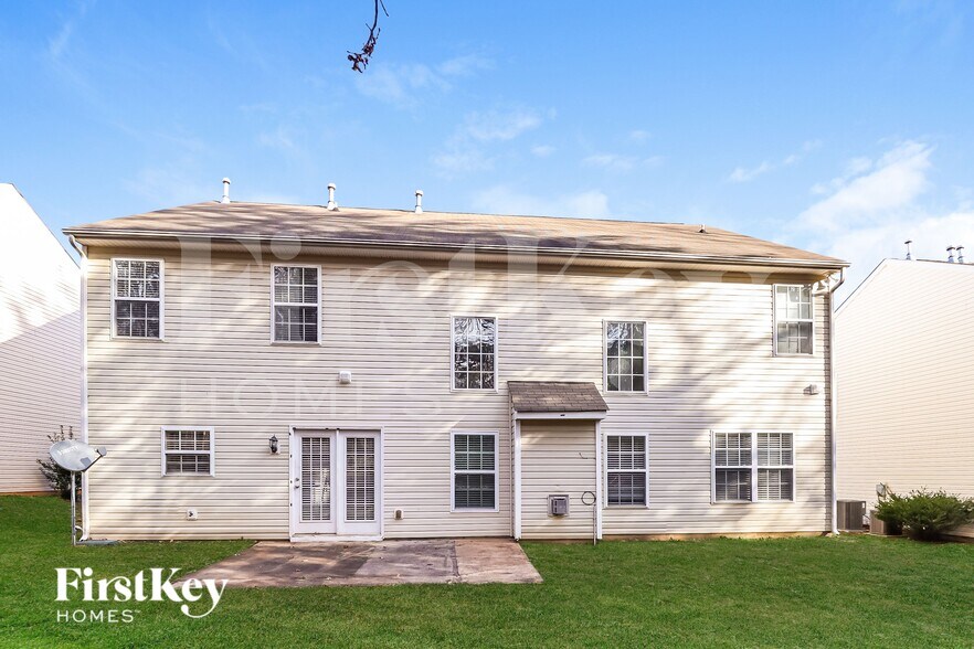 Building Photo - 9827 Jeanette Cir