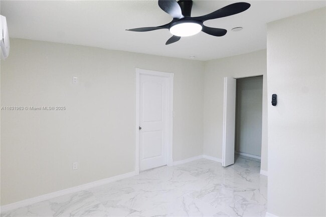 Building Photo - 1806 N 43rd Ave