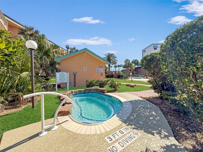 Building Photo - 9520 Seawall Blvd