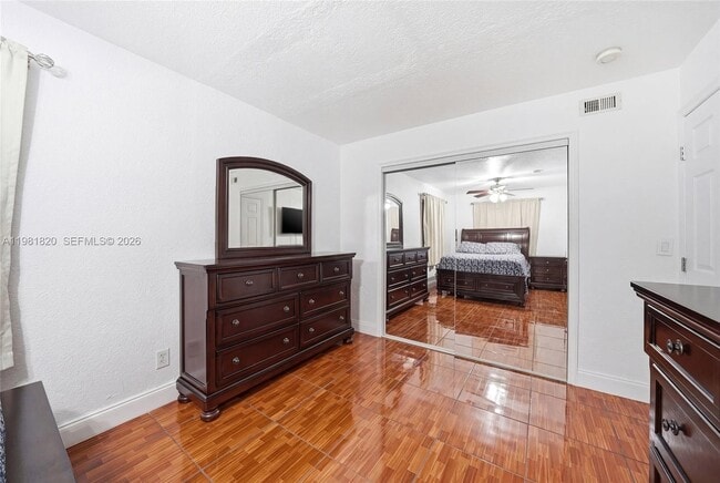 Building Photo - 2875 NW 9th Ct