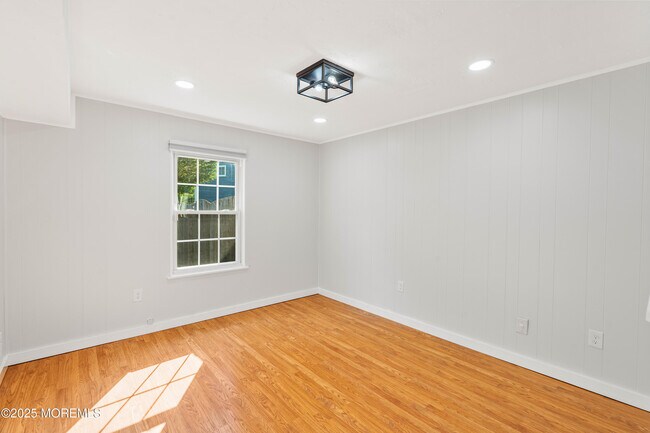 Building Photo - 61 Berkshire Dr