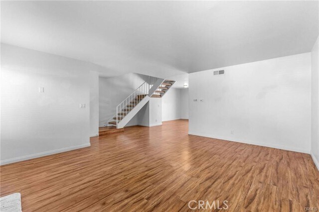 Building Photo - 5 Locust