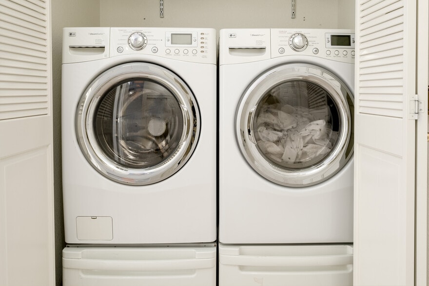 Laundry Area - 30106 Avenida Alvera