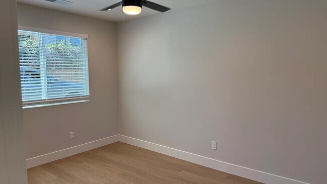 Building Photo - 352 Olive Ave