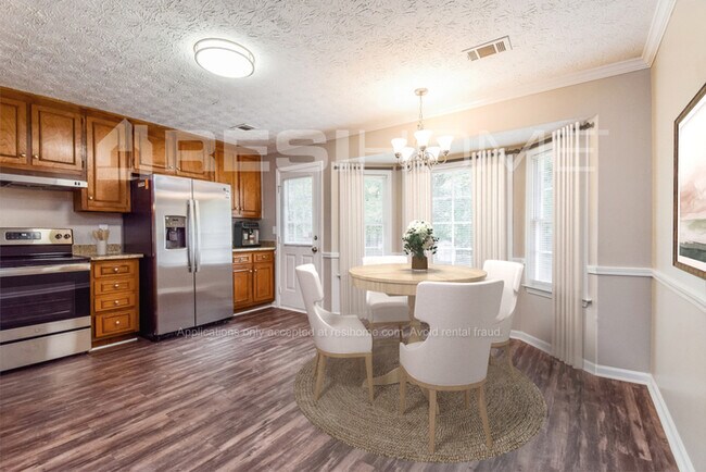 Building Photo - 4140 Fox Chase Dr
