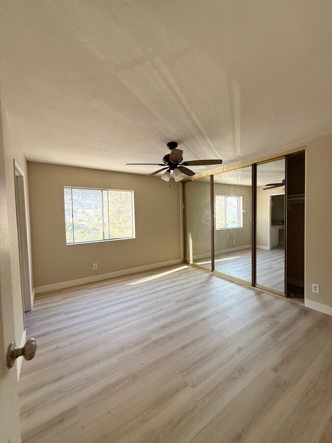 Building Photo - 5472 Adobe Falls Rd