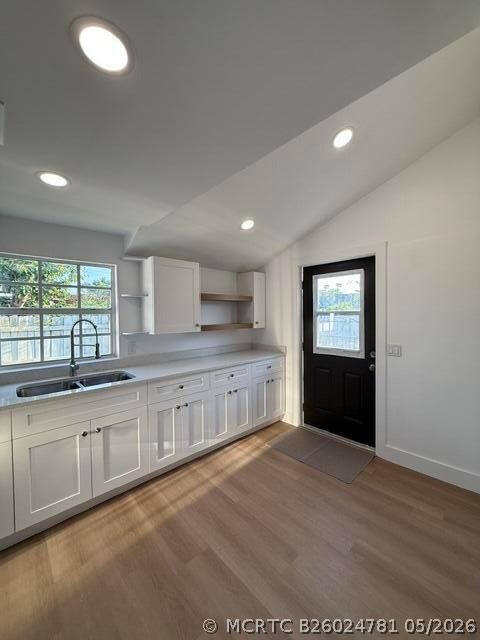 Building Photo - 409 Perry Ave