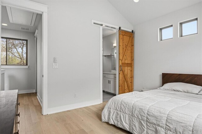 Building Photo - 4502 Banister Ln