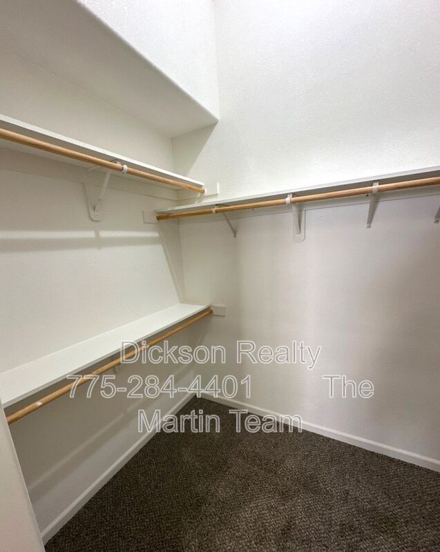 Building Photo - 2662 Pride Dr
