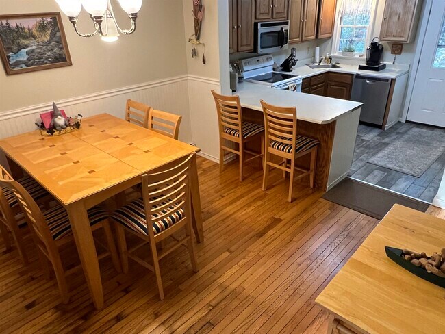 Building Photo - 78 Saco Pines Rd