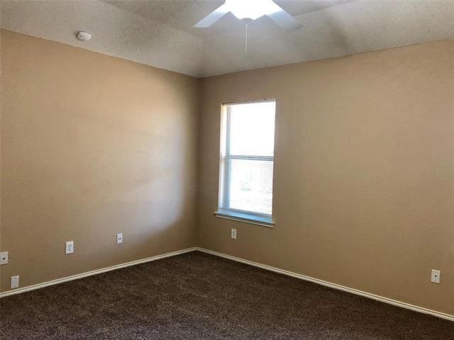 Building Photo - 407 Dakota Dr
