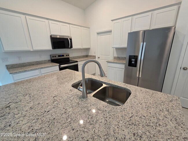 Building Photo - 482 Consolata Ave NW