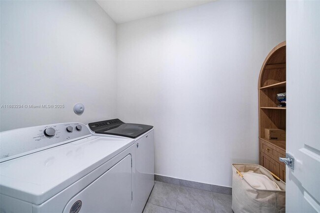 Building Photo - 4408 NW 80th Ave