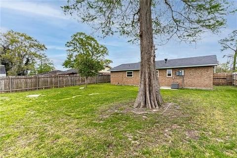 Building Photo - 2312 Sauvage Ave