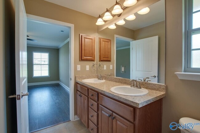 Building Photo - 103 Fields Pond Dr