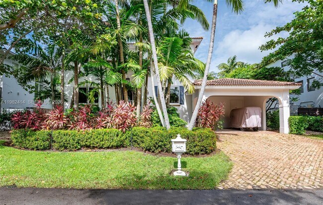 Building Photo - 760 Glenridge Rd