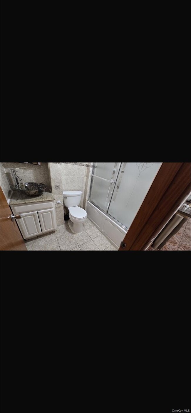 Building Photo - 25-36-36 76th St