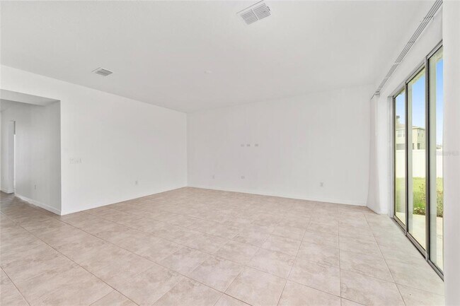 Building Photo - 6175 SW 74th Ct