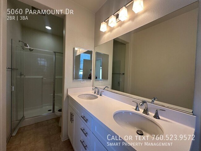 Building Photo - 5060 Paramount Dr