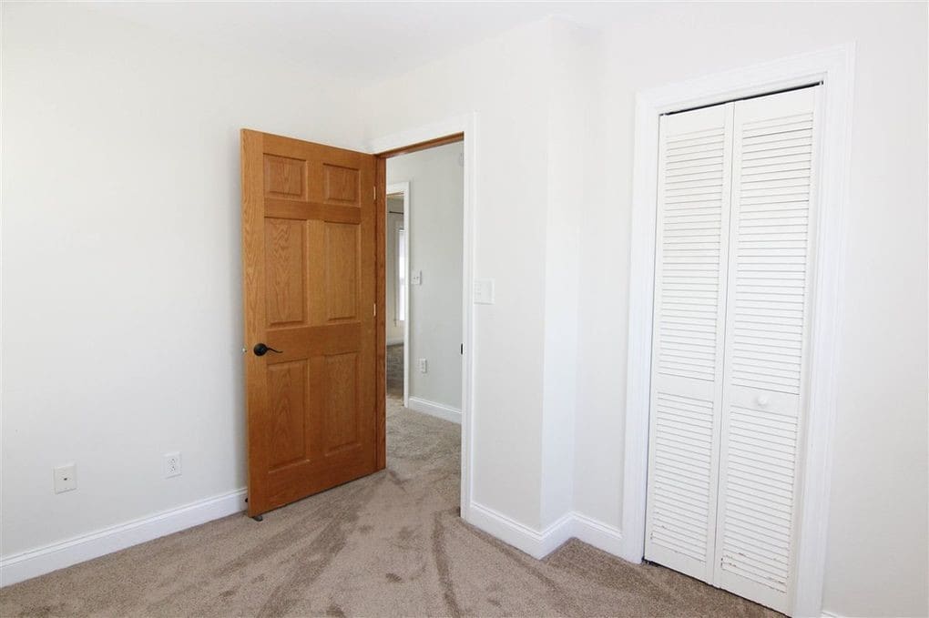 Building Photo - 307 W Welsh St