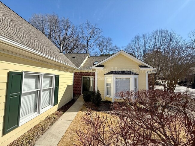 Building Photo - 101 Prestwick Pl