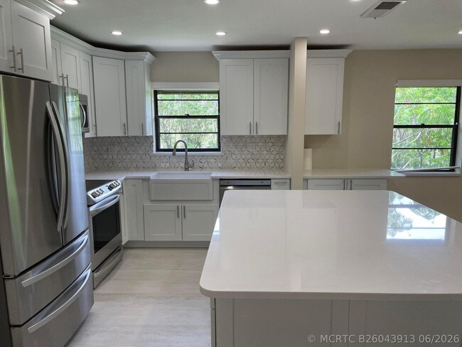 Building Photo - 29 Bethesda Park Cir