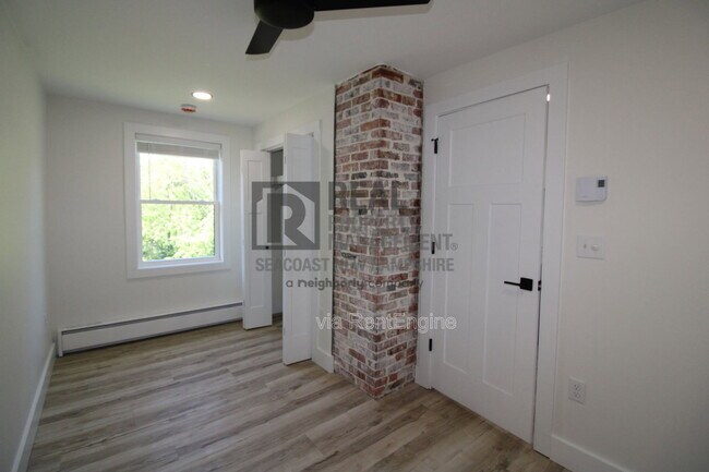 Building Photo - 253 1st NH Turnpike