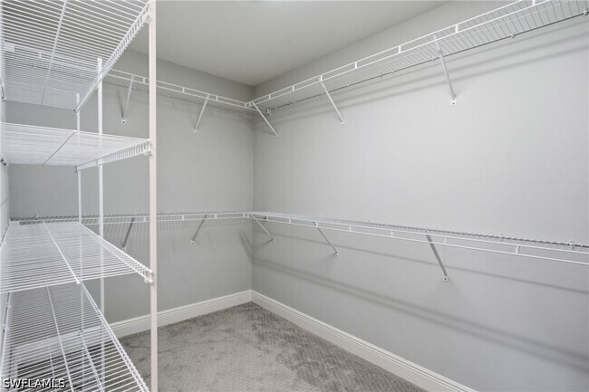 Building Photo - 2560 Seychelles Dr
