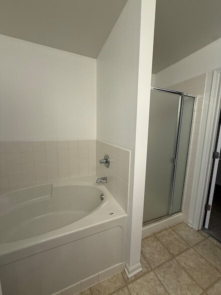 Building Photo - 2320 Hudson Cir
