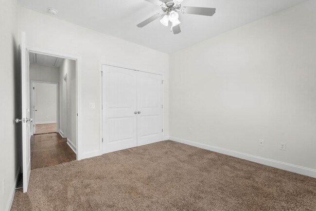 Building Photo - 108 Ledbury Cove