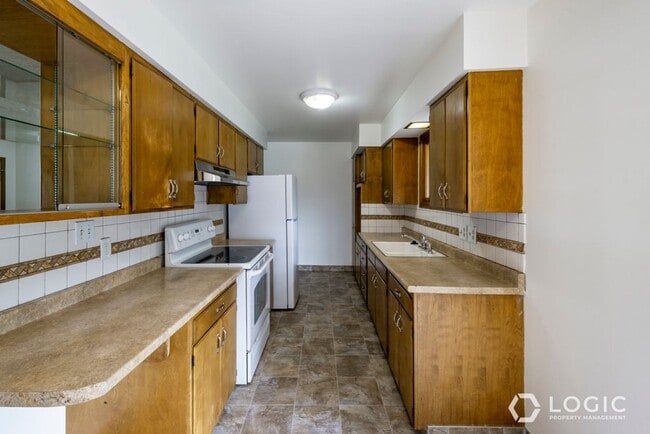 Building Photo - Beautiful Home in South Ogden!