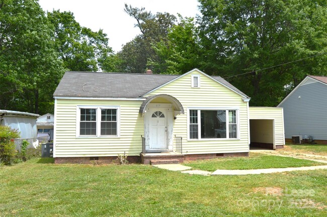 Primary Photo - 619 Salisbury Rd