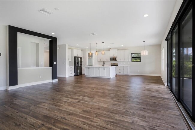 Building Photo - 12859 Satin Lily Dr
