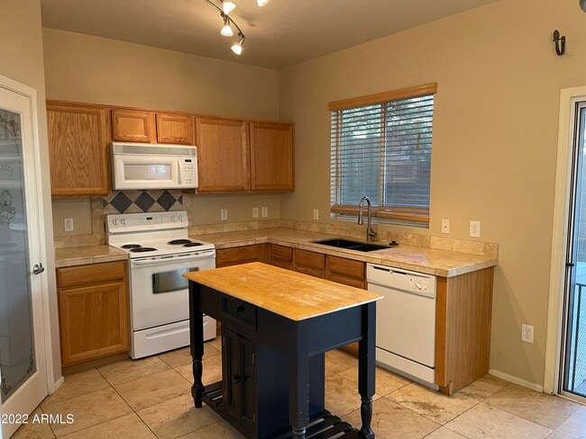 Building Photo - 35111 N 31st Ave