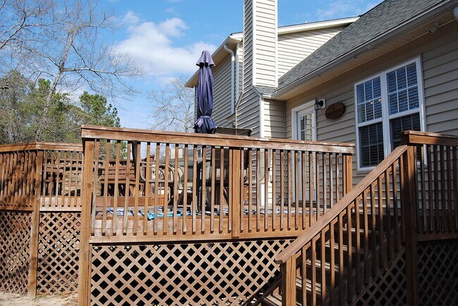 Building Photo - Wonderful Home in the Willow Lakes Community!