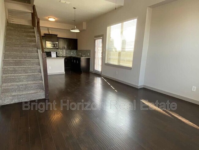 Building Photo - 3629 Valley Vista Dr