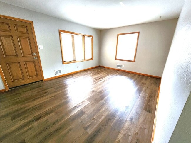 Building Photo - 4 Bedroom Cape Cod with Large Partially Fenced Yard