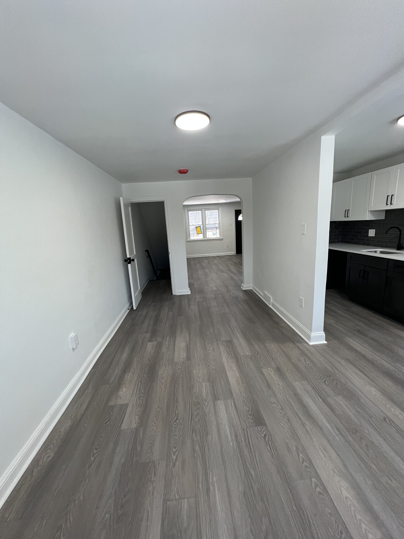 Building Photo - 363 W 22nd St