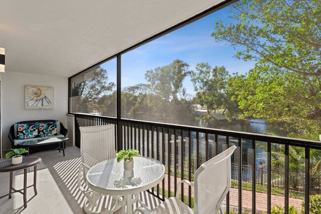 Building Photo - 600 Neapolitan Way