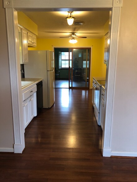 Building Photo - 506 K St